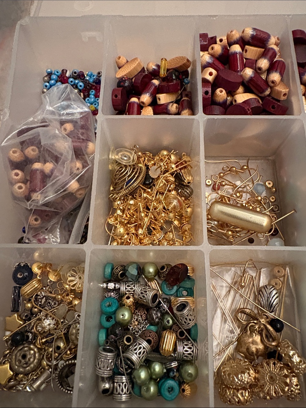 Lot of Jewelry Making Crafting Kit Mixed “Glass”Wooden Beads Earrings BRS - Picture 7 of 10